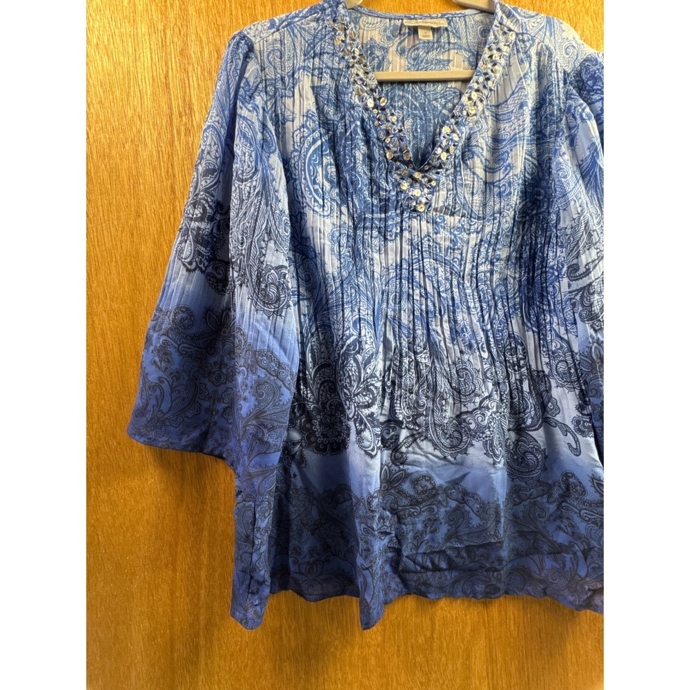 DressBarn Blouse Top Womens Size S Blue Ombre Paisley Sequin 3/4 Sleeve Pleated - Picture 2 of 8